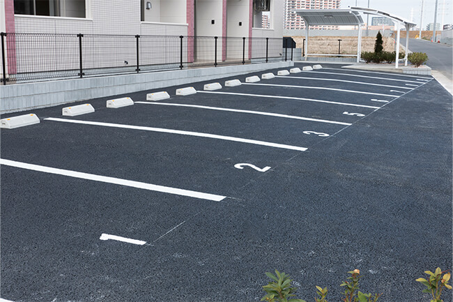 駐車場30台完備